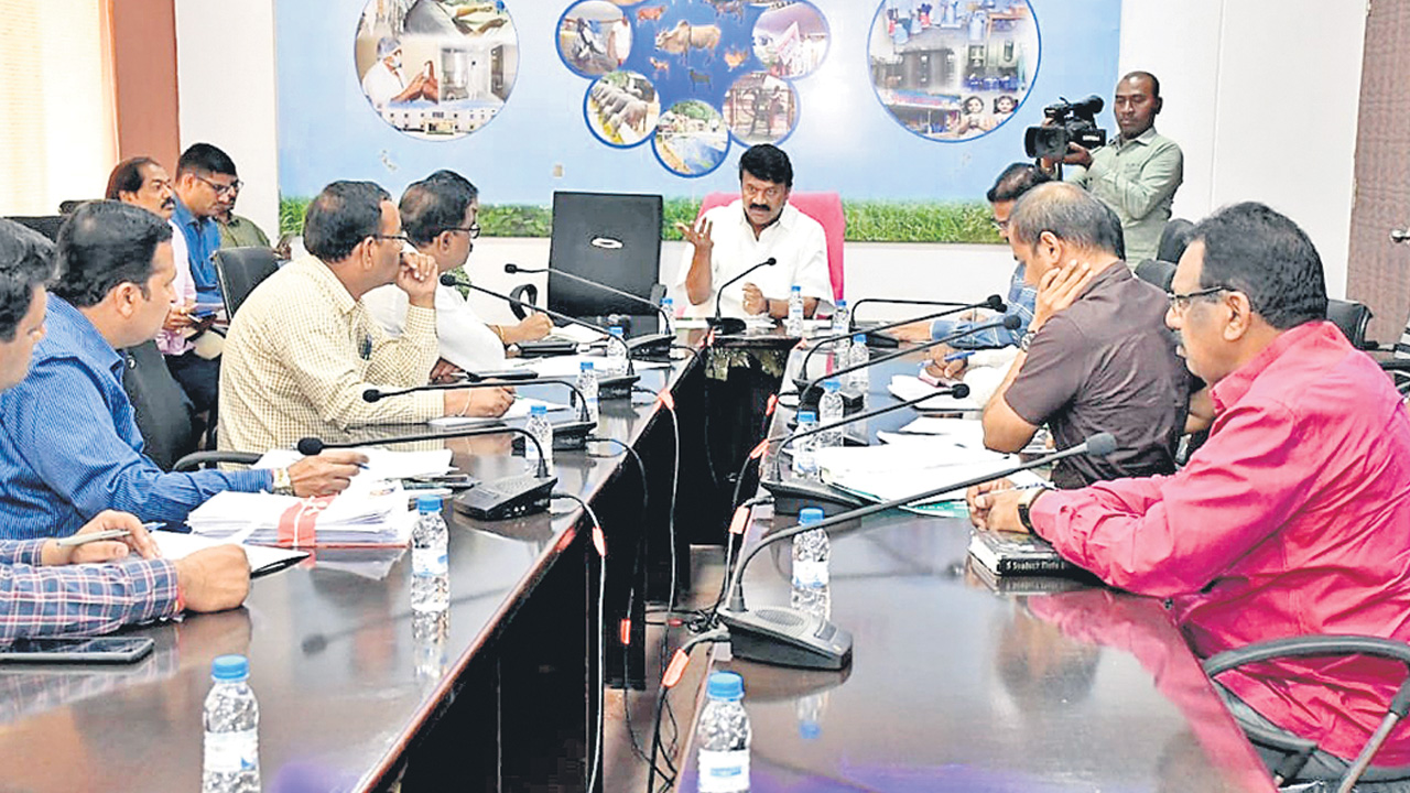 డబుల్‌ ఇండ్లకు బస్తీ వైద్యం