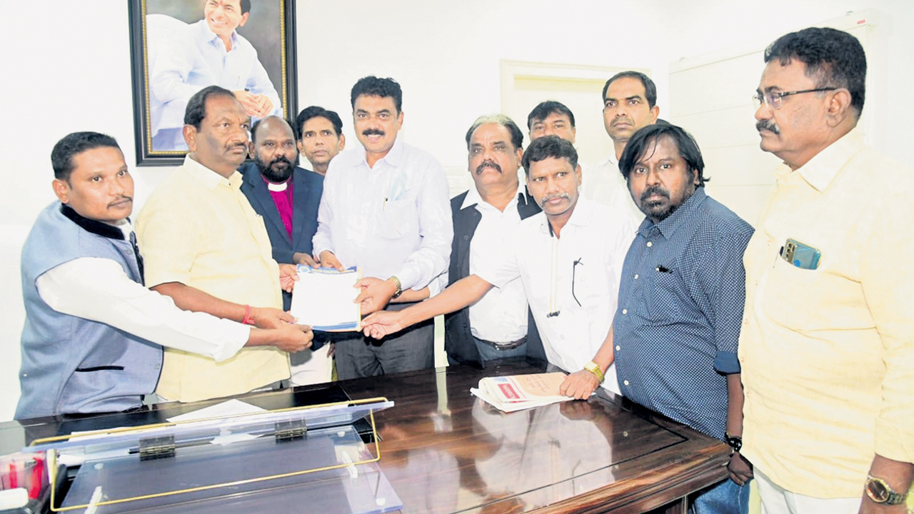 క్రైస్తవుల సమస్యల పరిష్కారానికి చర్యలు తీసుకోవాలి