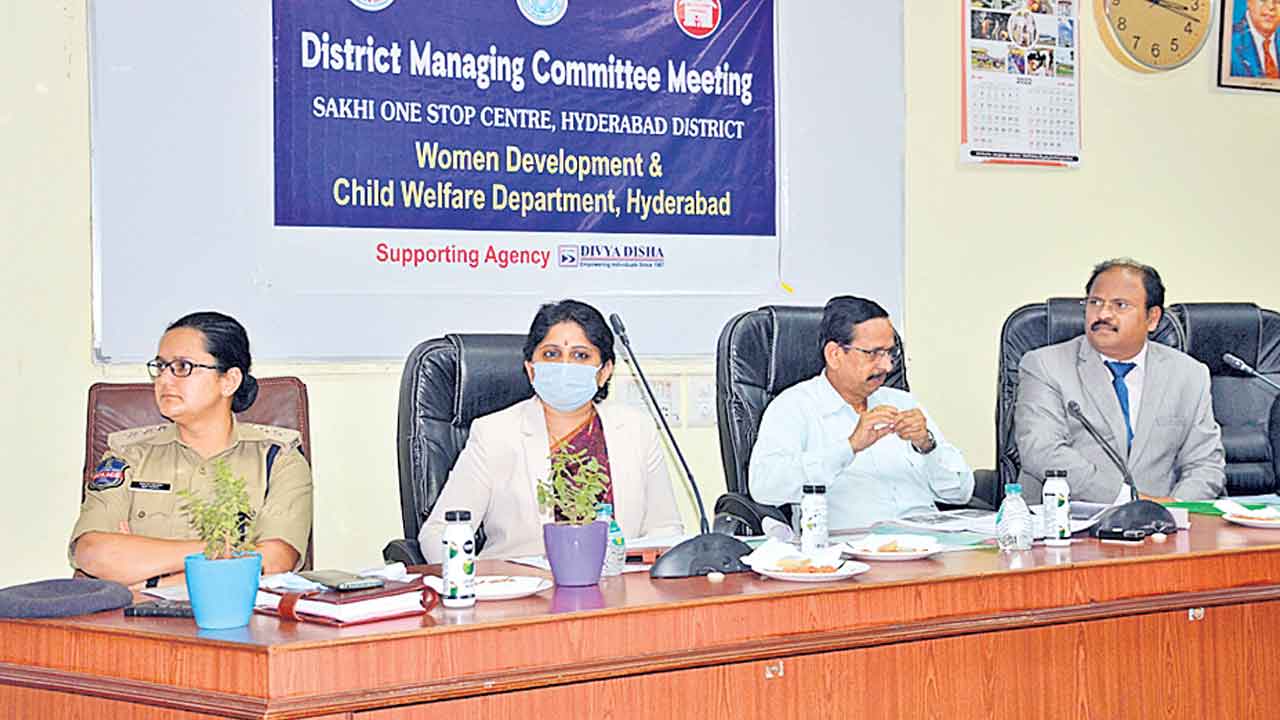 ‘సఖి’ సేవలు మరింత బలోపేతం చేయాలి