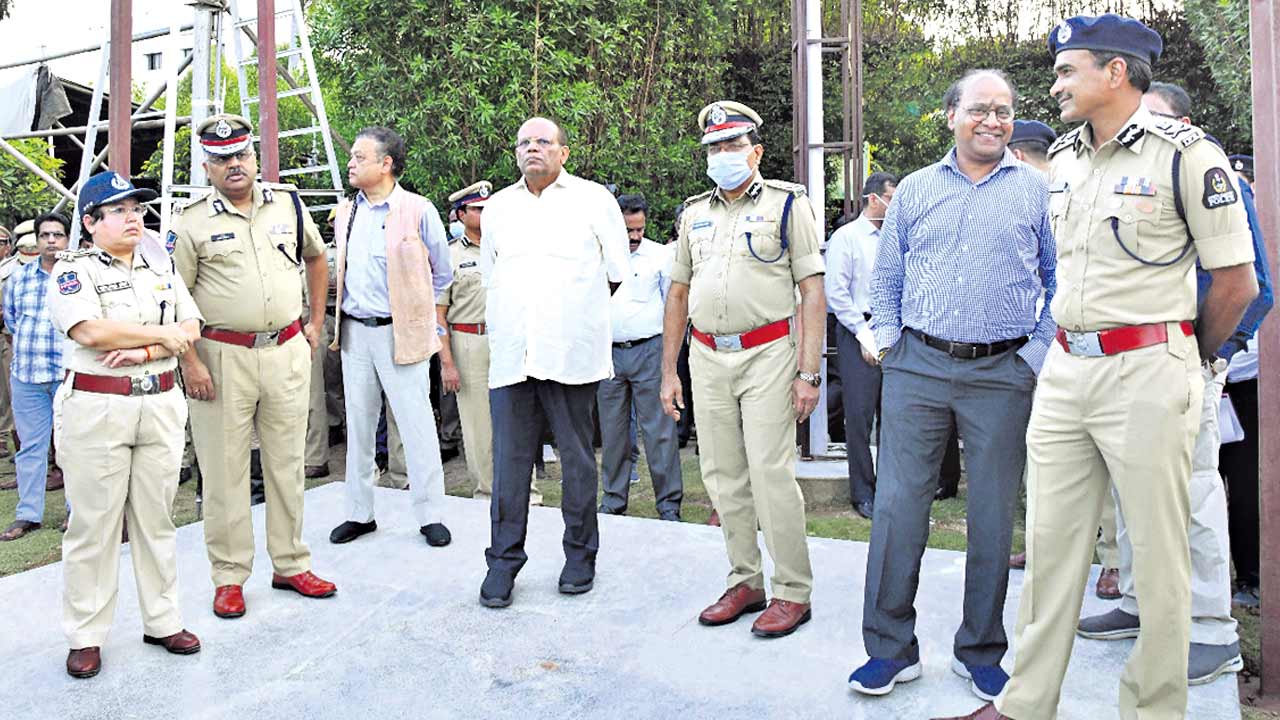 అదిరేలా ఆవిర్భావ వేడుకలు