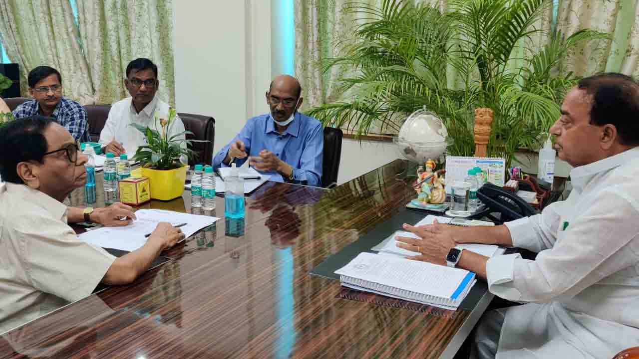 రాజ‌కీయ ల‌బ్ధి కోసం యాదాద్రిపై విమ‌ర్శ‌లు స‌రికాదు : మంత్రి ఇంద్ర‌క‌ర‌ణ్ రెడ్డి