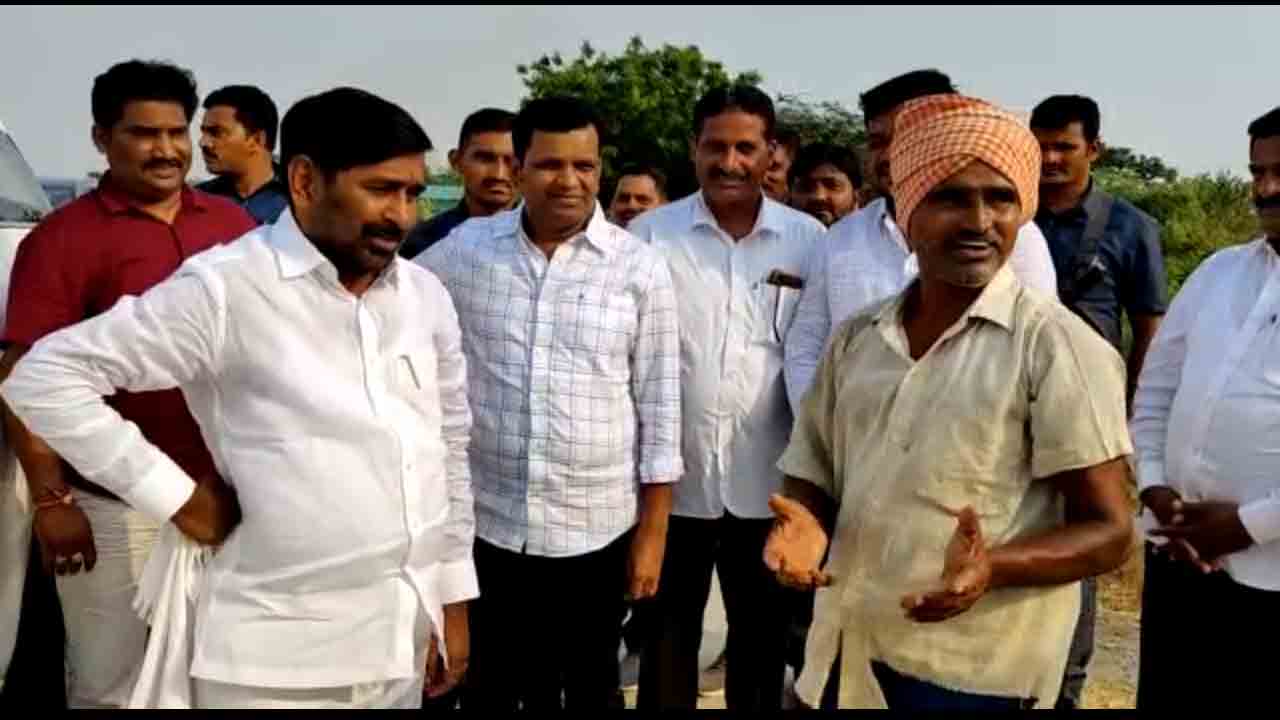 మంత్రి జ‌గ‌దీశ్ రెడ్డి, రైతు మ‌ధ్య ఆస‌క్తిక‌ర సంభాష‌ణ‌.. వీడియో