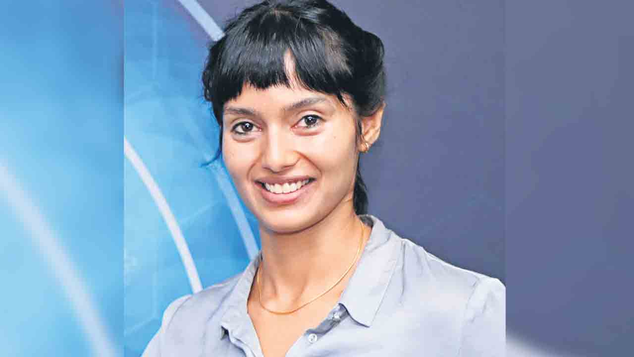 మీనాక్షి @ కృత్రిమ మేధావి