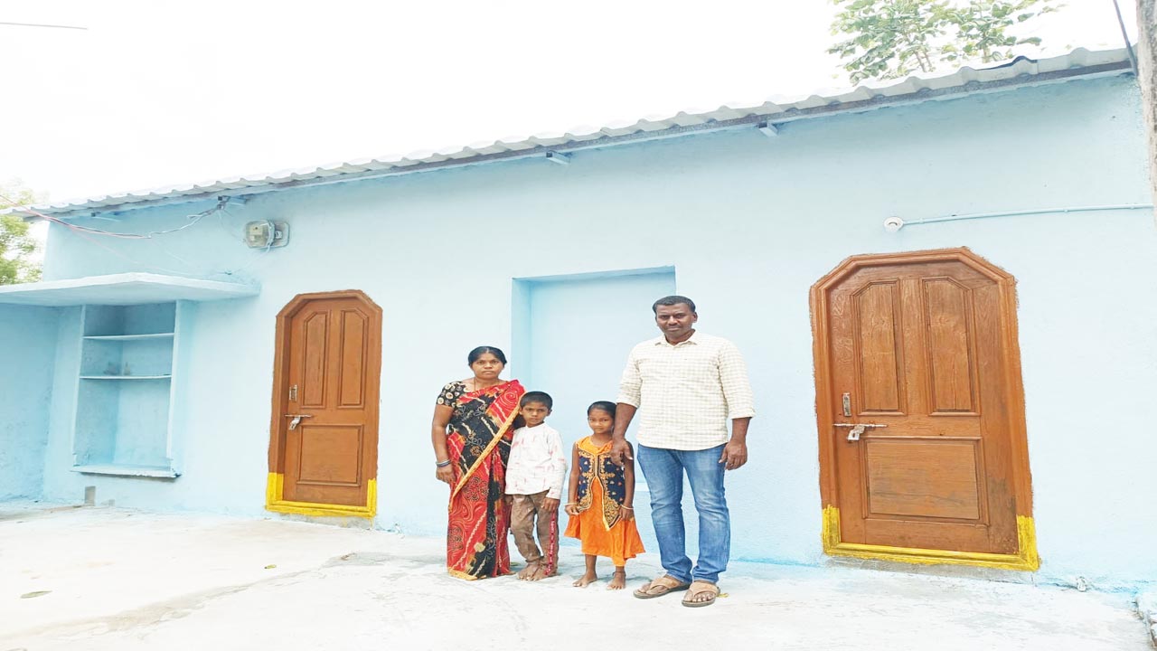 ఫేస్‌బుక్‌ మిత్రుల ఔదార్యం