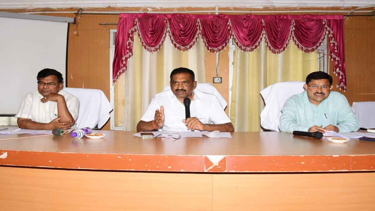 స్మార్ట్‌సిటీ పనుల్లో వేగం పెంచాలి