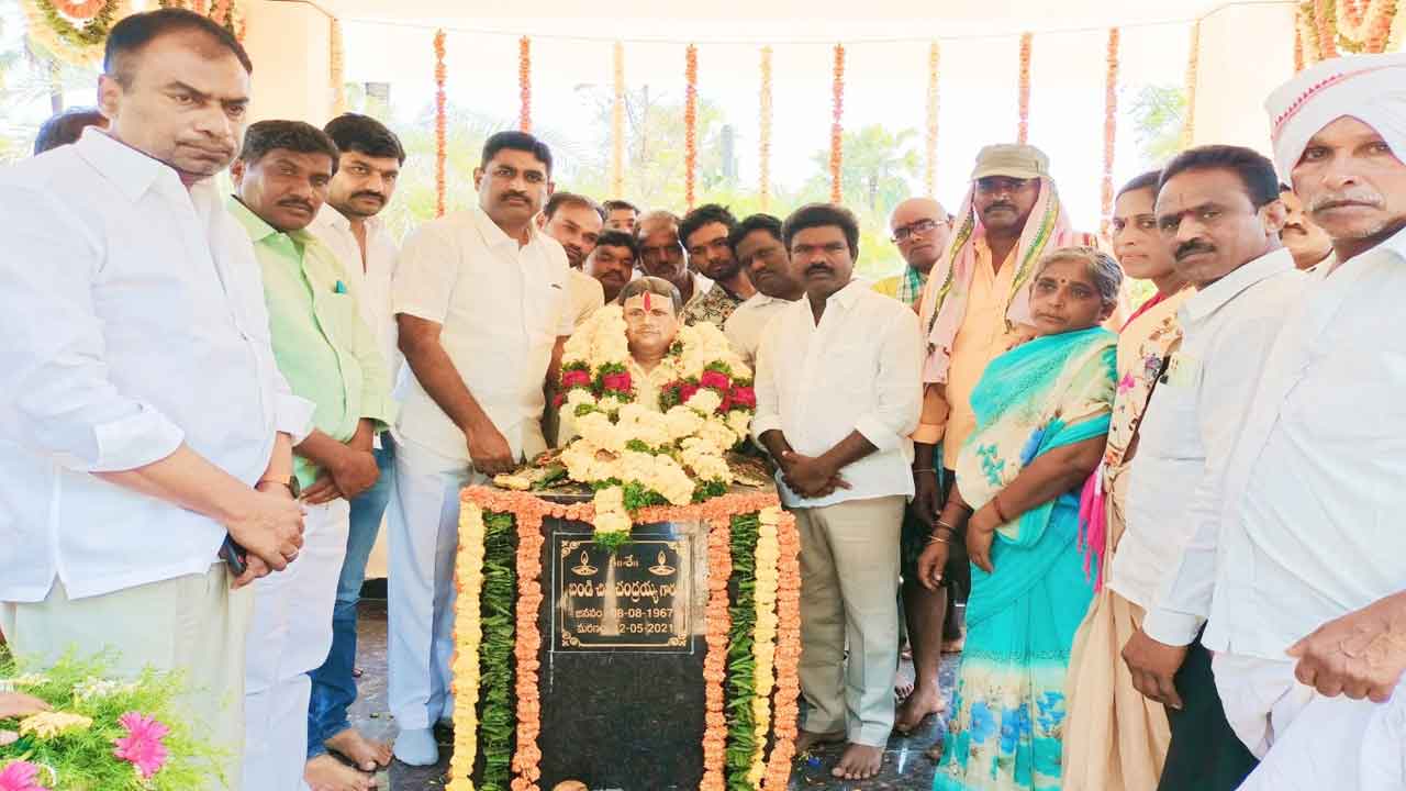 పార్టీలకు అతీతంగా పథకాలు వర్తింపు