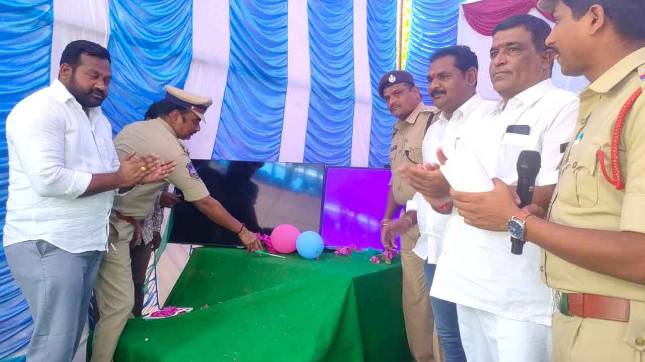 నేరాల నియంత్రణలో భాగస్వాములవ్వాలి