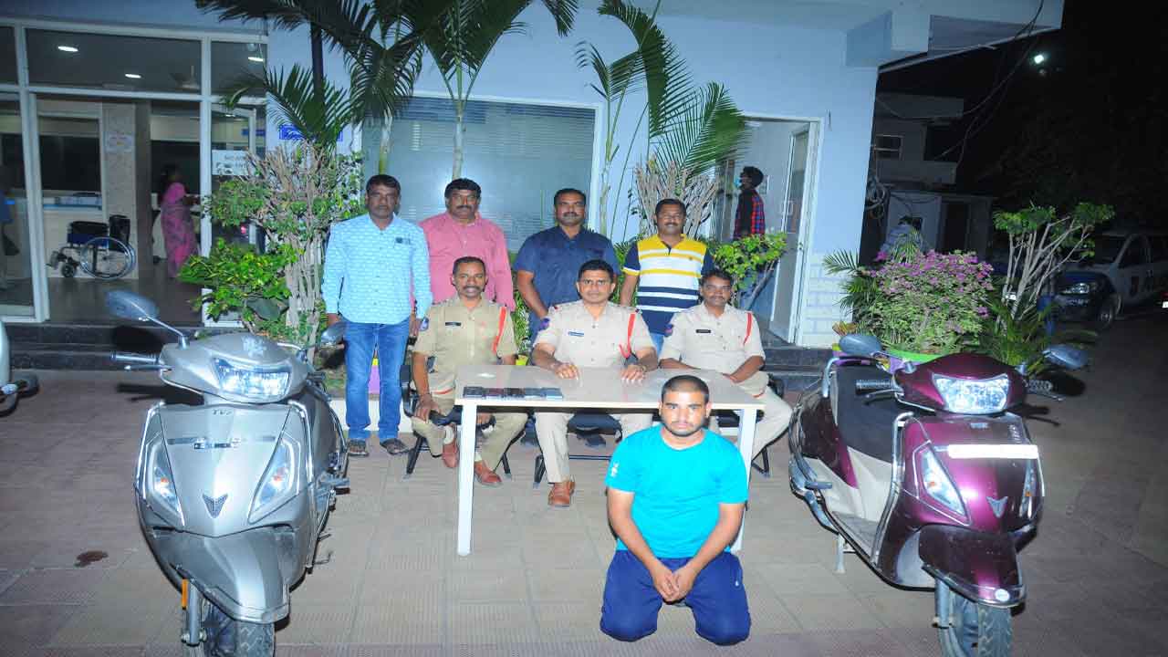 దొంగగా మారిన సెక్యూరిటీ గార్డు