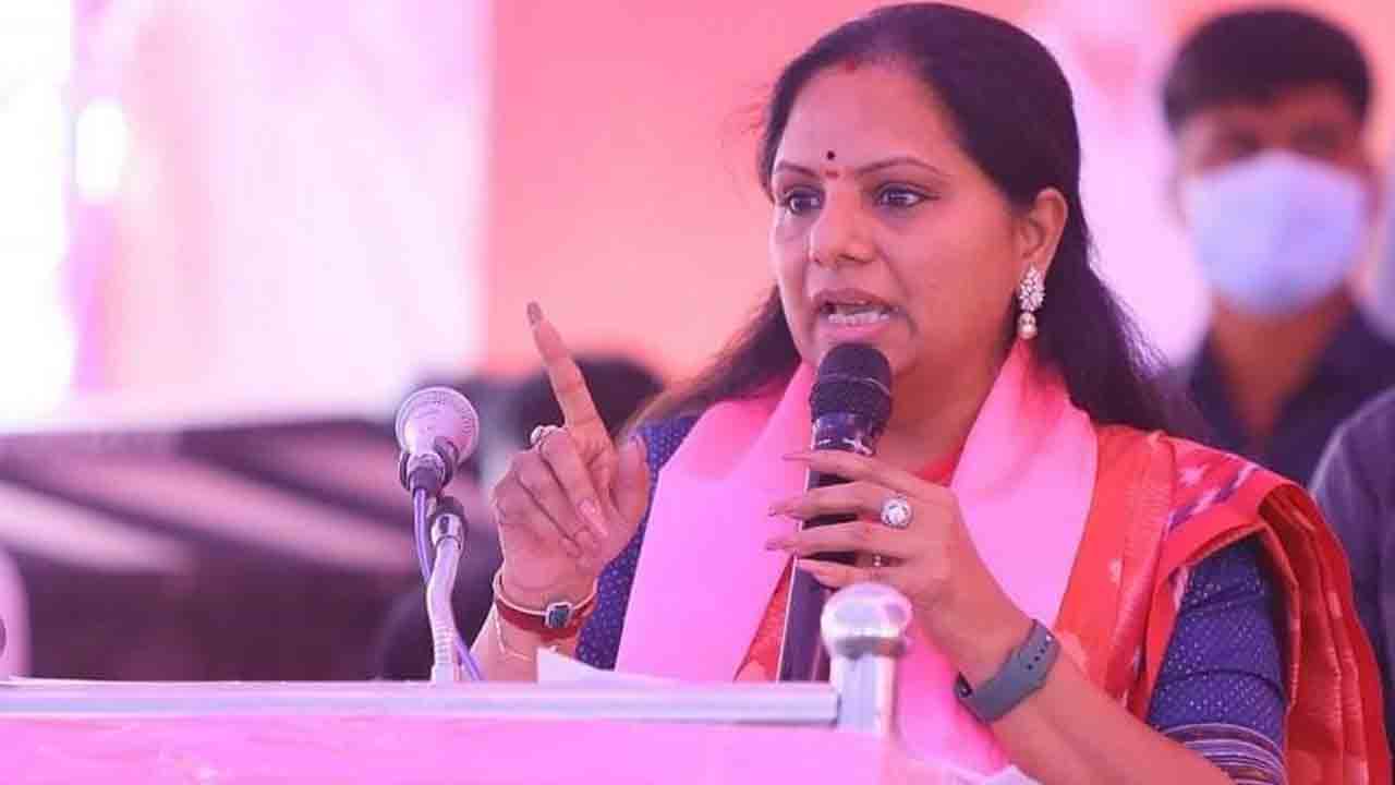 ద‌మ్ముంటే ఈ ప్ర‌శ్న‌ల‌కు జ‌వాబివ్వండి..? బీజేపీ నేత‌ల‌కు ఎమ్మెల్సీ క‌విత స‌వాల్