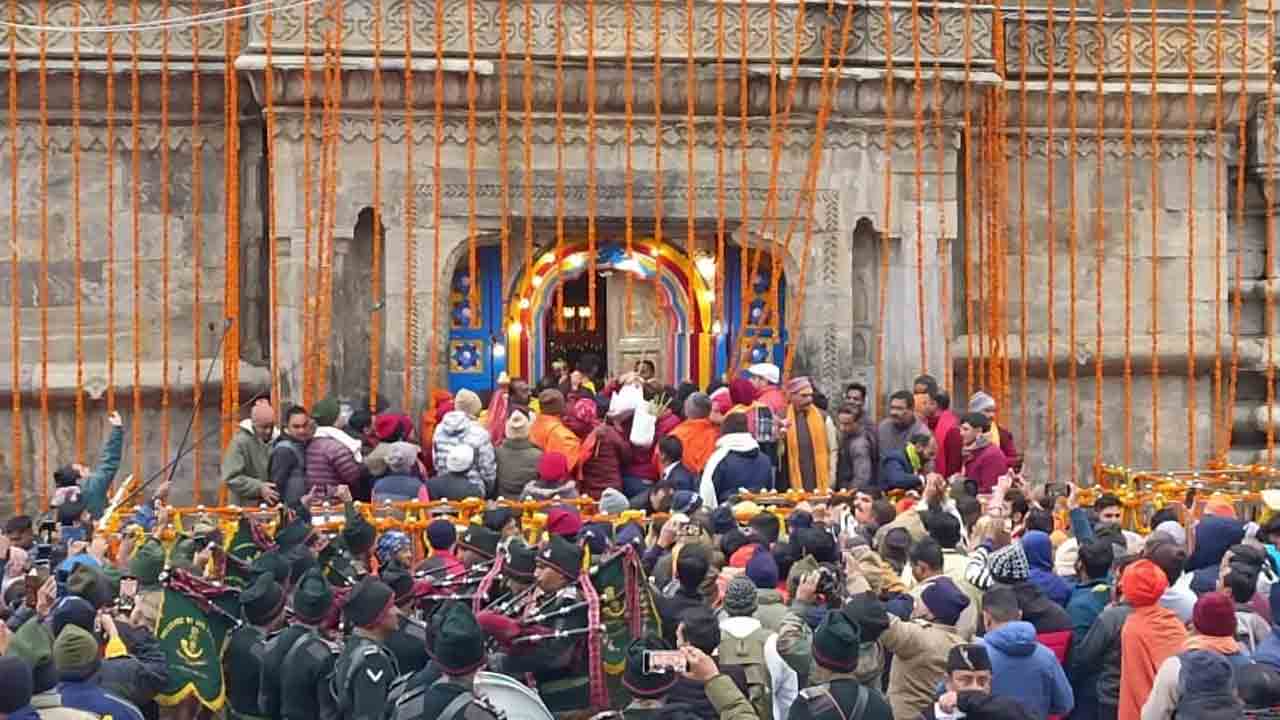 తెరచుకున్న కేదార్‌నాథ్‌ ఆలయం