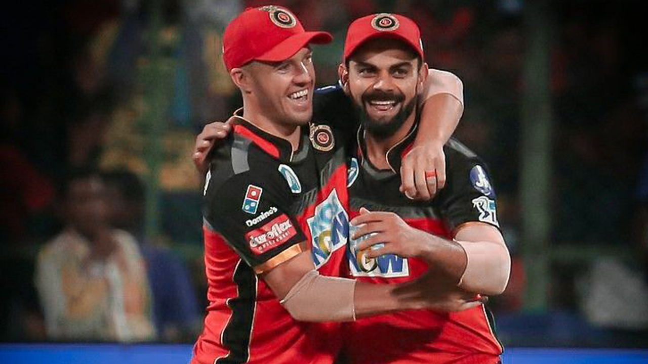 డివిలియర్స్‌ తిరిగి వస్తాడు