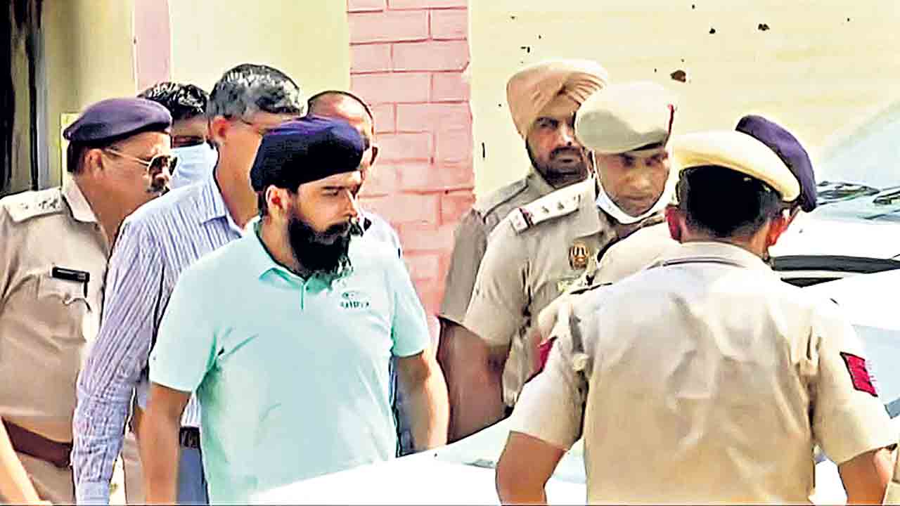 ఒక అరెస్ట్‌.. 3 రాష్ర్టాల పోలీసుల వార్‌