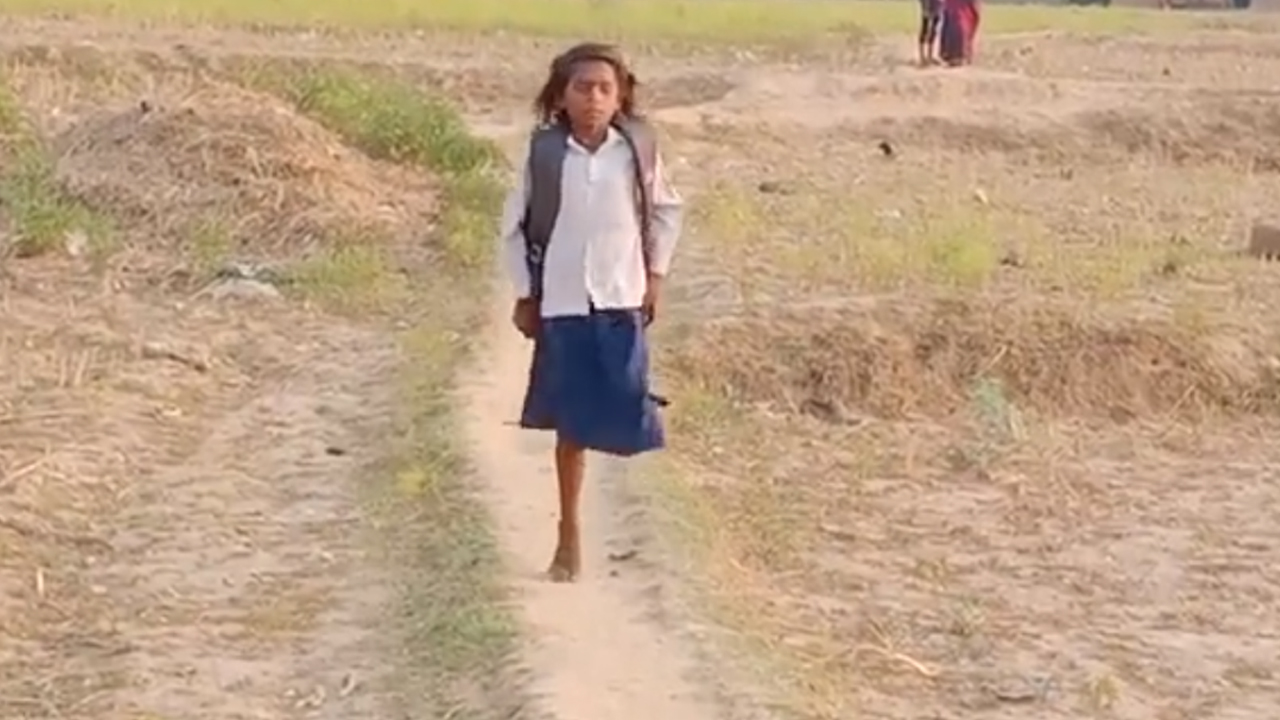 ఒంటి కాలితో బడికి