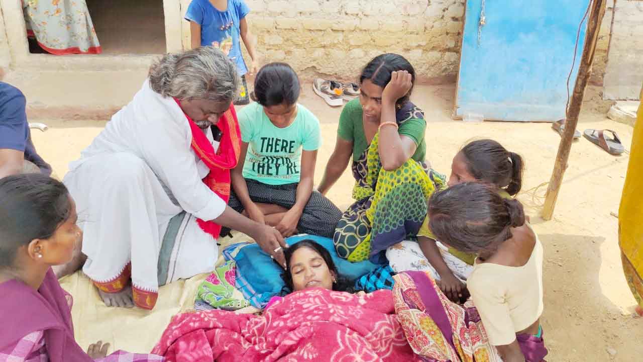 మొగులయ్య ఇంట్లో విషాదం