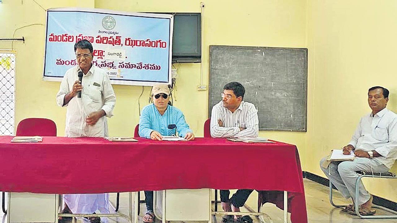 మండల అభివృద్ధికి సహకరించాలి