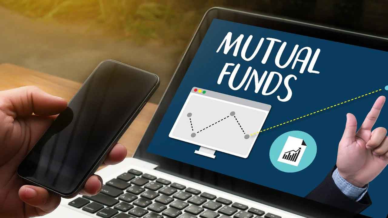 Hyderabadis in Mutual Funds | ఆ ఫండ్స్‌పైనే హైద‌రాబాదీ కుర్ర‌కారు క్రేజీ !