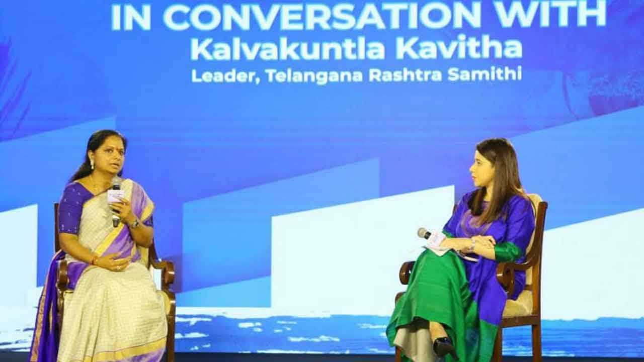 బీడీలు చుట్టే మ‌హిళ‌లు ల్యాప్‌టాప్‌ల్లో ప‌ని చేసే రోజులు రావాలి: ఎమ్మెల్సీ క‌ల్వ‌కుంట్ల క‌విత