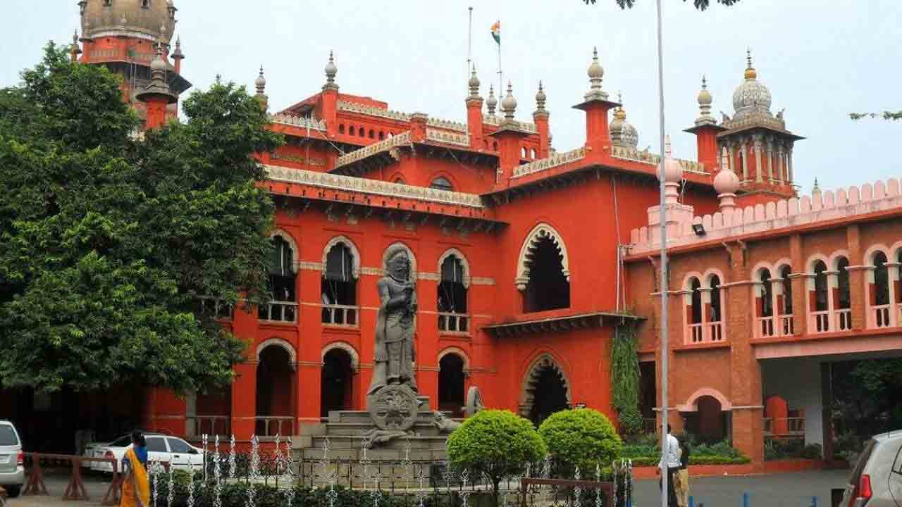 Madras high court | దేశ చరిత్రలోనే తొలిసారి.. వాట్సాప్‌ ద్వారా కేసును విచారించిన జడ్జి
