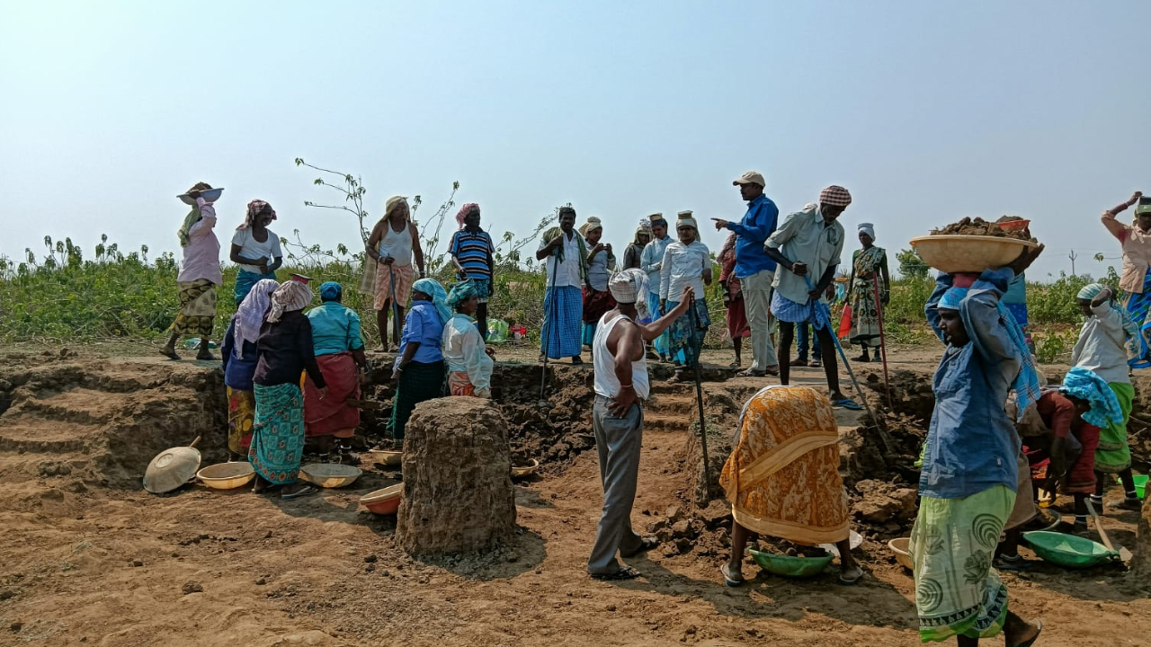 ఊపందుకున్న ఉపాధి