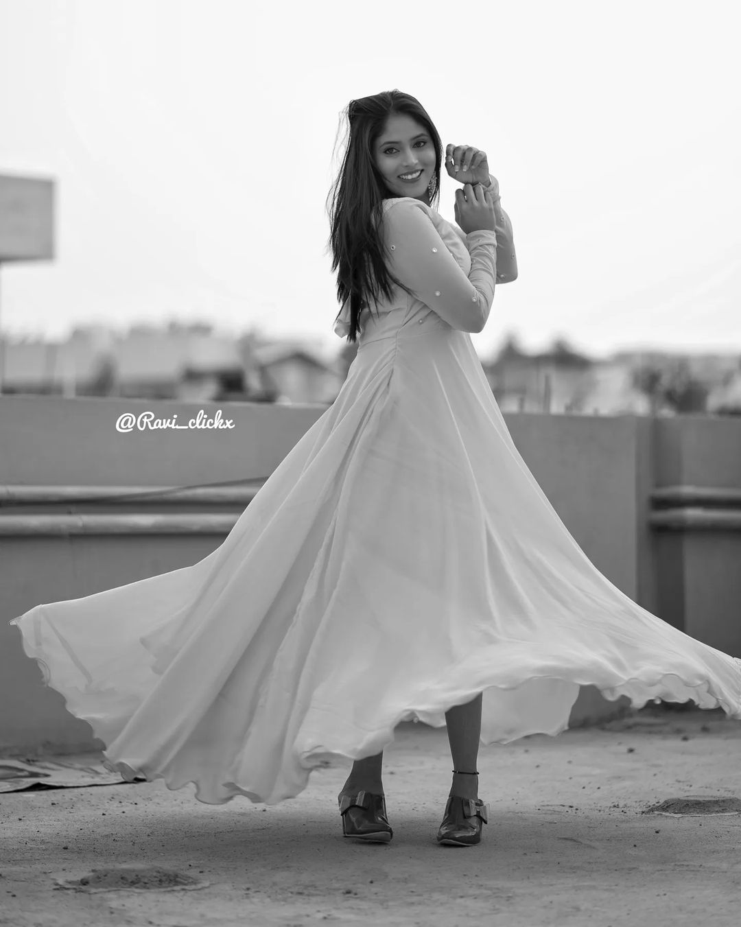 ( Photos : Instagram )