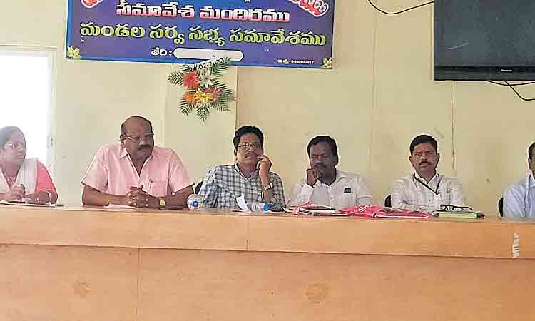 మాతాశిశు మరణాలను తగ్గించాలి