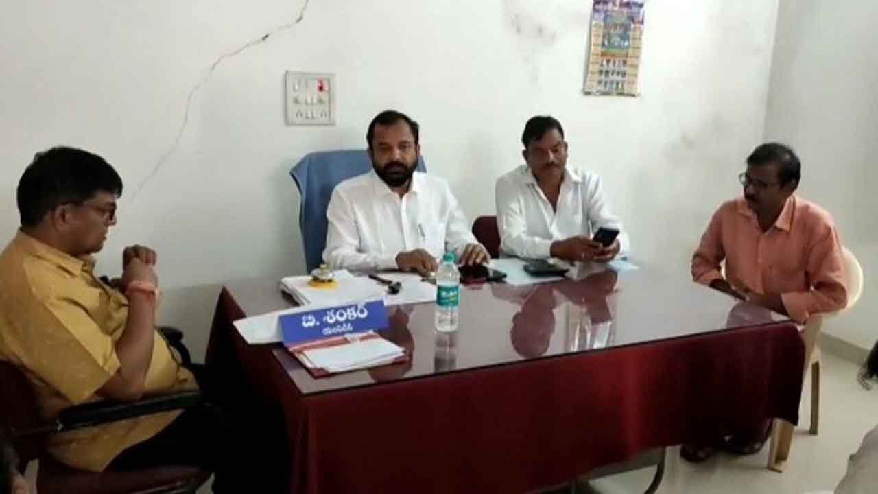 ‘మన ఊరు – మన బడి’ పనులు త్వరగా పూర్తిచేయాలి