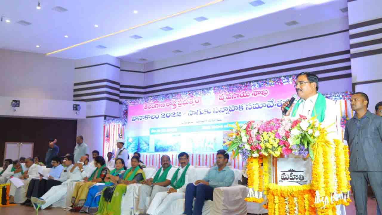 దేశ ప్ర‌జ‌ల్ని మోసం చేసిన వ్య‌క్తి మోదీ మాత్ర‌మే : మంత్రి నిరంజ‌న్ రెడ్డి