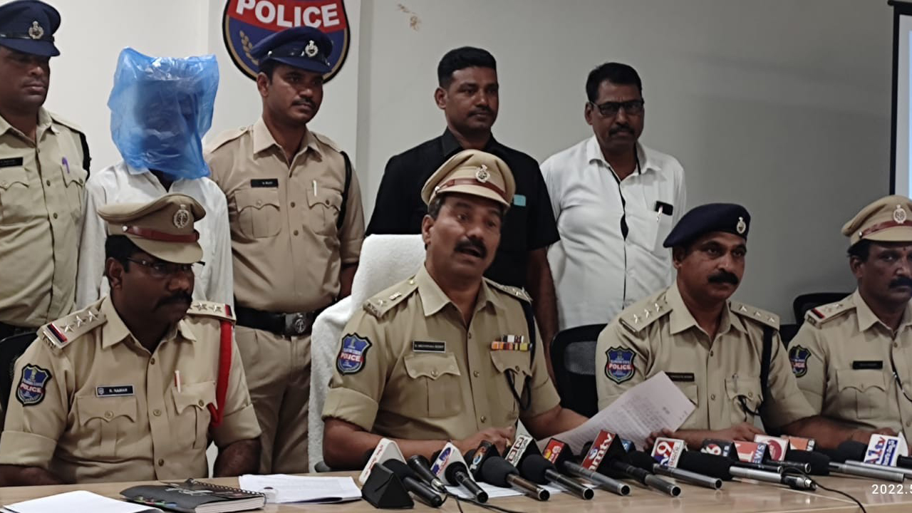 ఇల్లు నిర్మించుకునేందుకు దొంగతనం