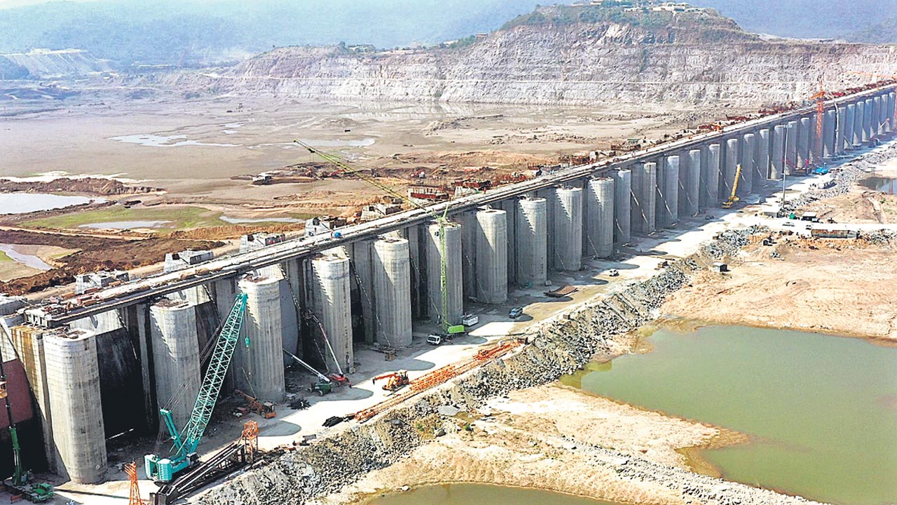 60 ఊళ్లకు పోలవరంతో ముంపు ముప్పు