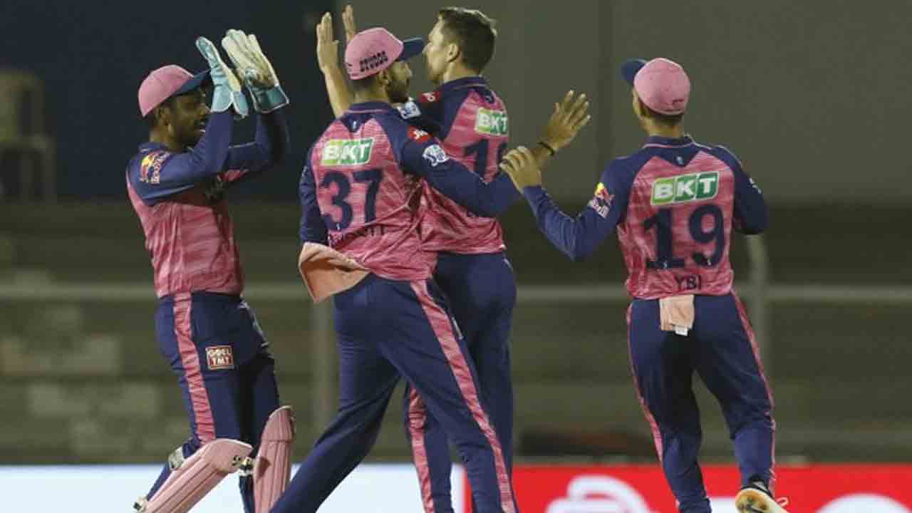 RR vs CSK | తొలి వికెట్ కోల్పోయిన చెన్నై.. రుతురాజ్ అవుట్