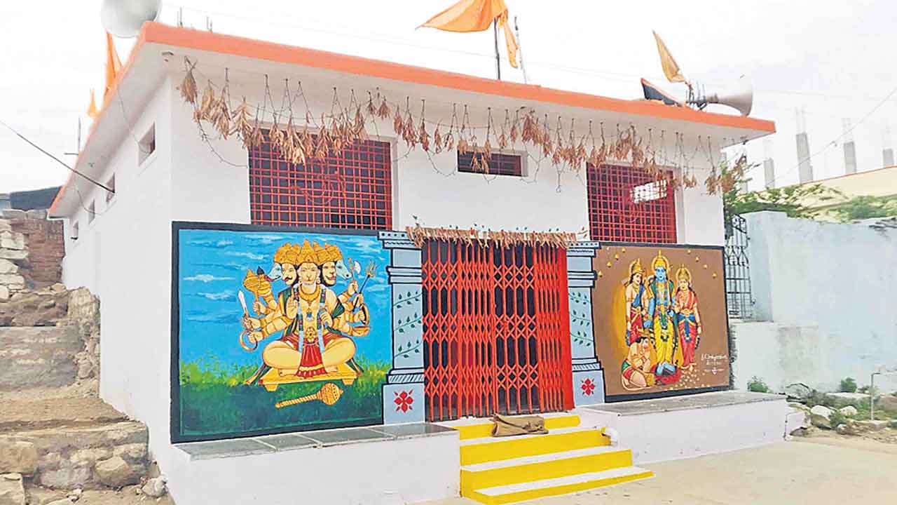 ధూపదీప నైవేద్యంతో ఆలయాలకు కొత్తశోభ