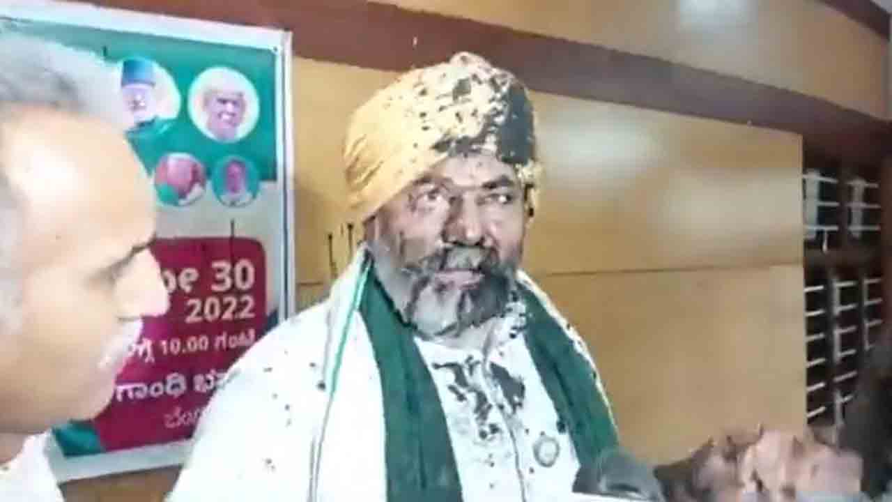 Rakesh Tikait | ఇంక్ ఎటాక్ నేపథ్యంలో.. టికాయత్‌కు జడ్ కేటగిరి భద్రత కావాలంటున్న బీకేయూ