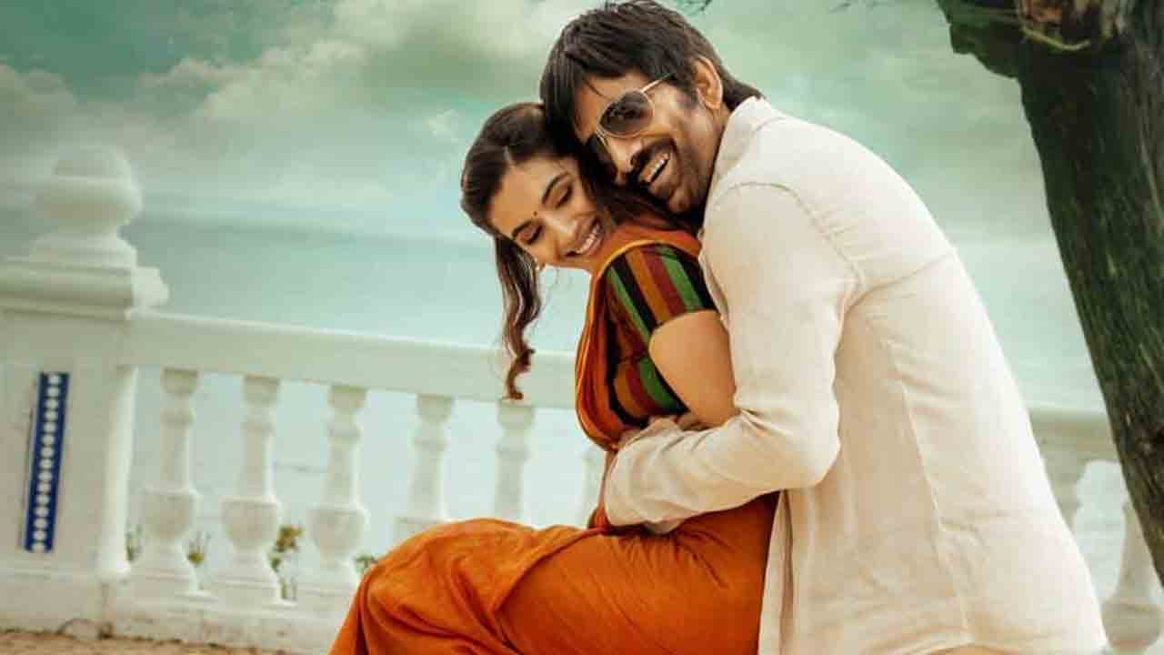 Ravi Teja | ర‌వితేజ‌, దివ్యాంక రొమాంటిక్ హ‌గ్..లేటెస్ట్ అప్ డేట్ అదిరింది