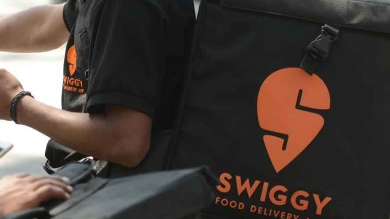Swiggy eye on Metro | మెట్రో కోసం స్విగ్గీ పోటీ.. బ‌రిలో టాటా.. రిల‌య‌న్స్ & అమెజాన్‌!