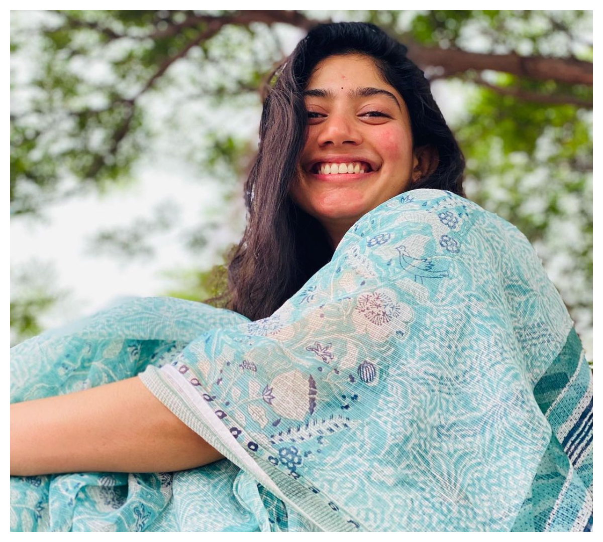 Sai Pallavi | చిరునవ్వుతో చంపేస్తున్న సాయి పల్లవి..