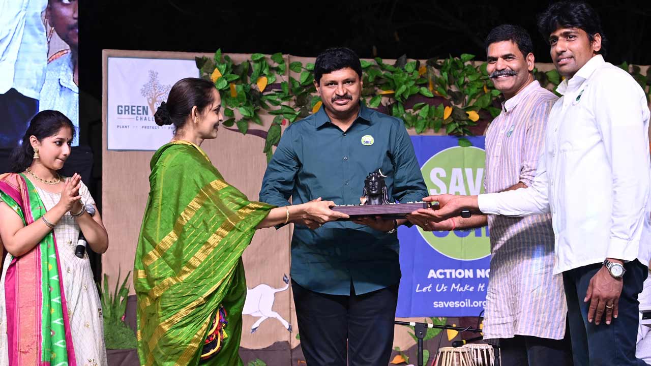 మట్టితల్లిని రక్షించుకొందాం