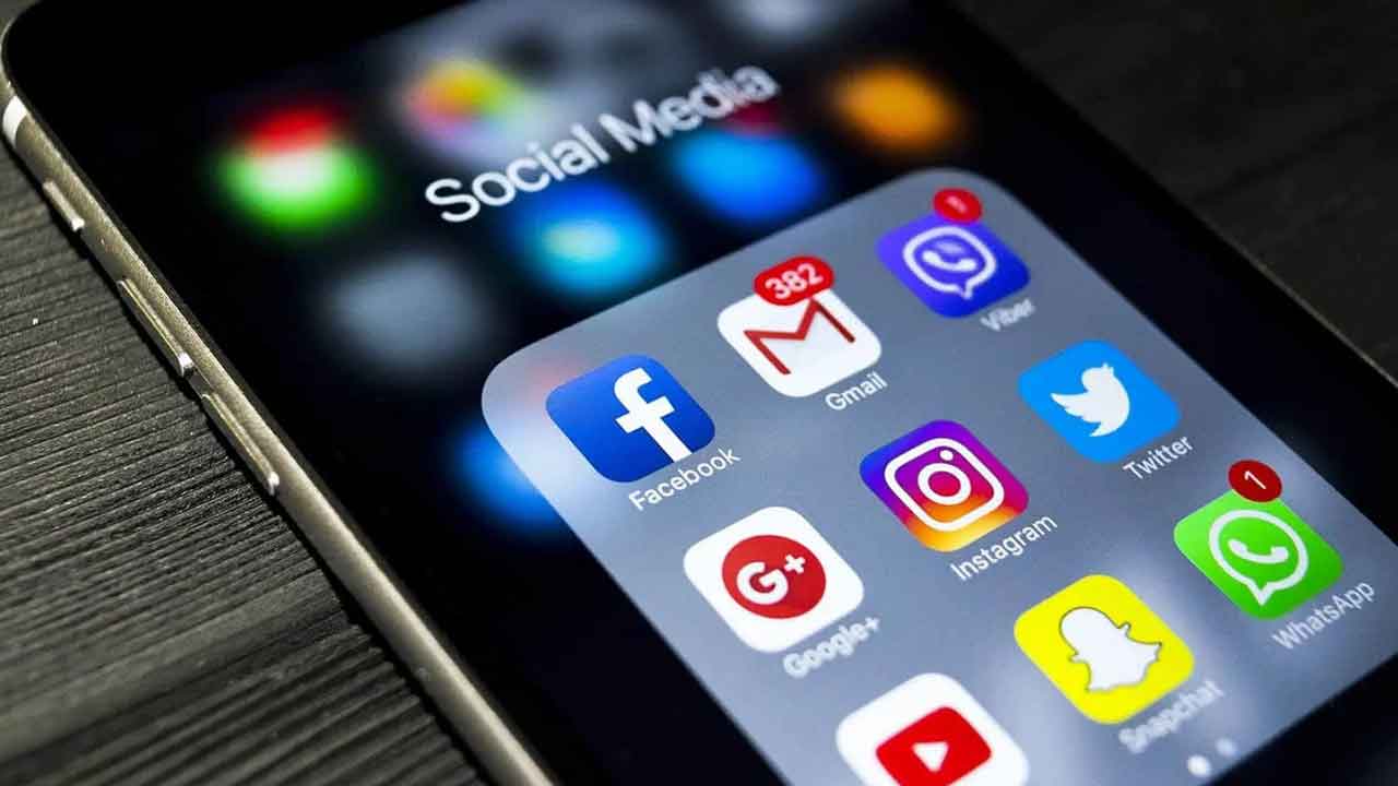 సోషల్‌ మీడియాకు వారం దూరం ఉంటే మానసిక సమస్యలు హుష్‌కాకి