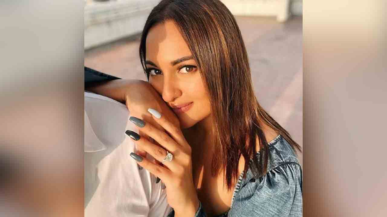 Sonakshi Sinha | ఎంగేజ్మెంట్ రింగ్ కాదు..ఫూల్స్ను చేసిన సోనాక్షిసిన్హా..అసలు విషయమిదే..!