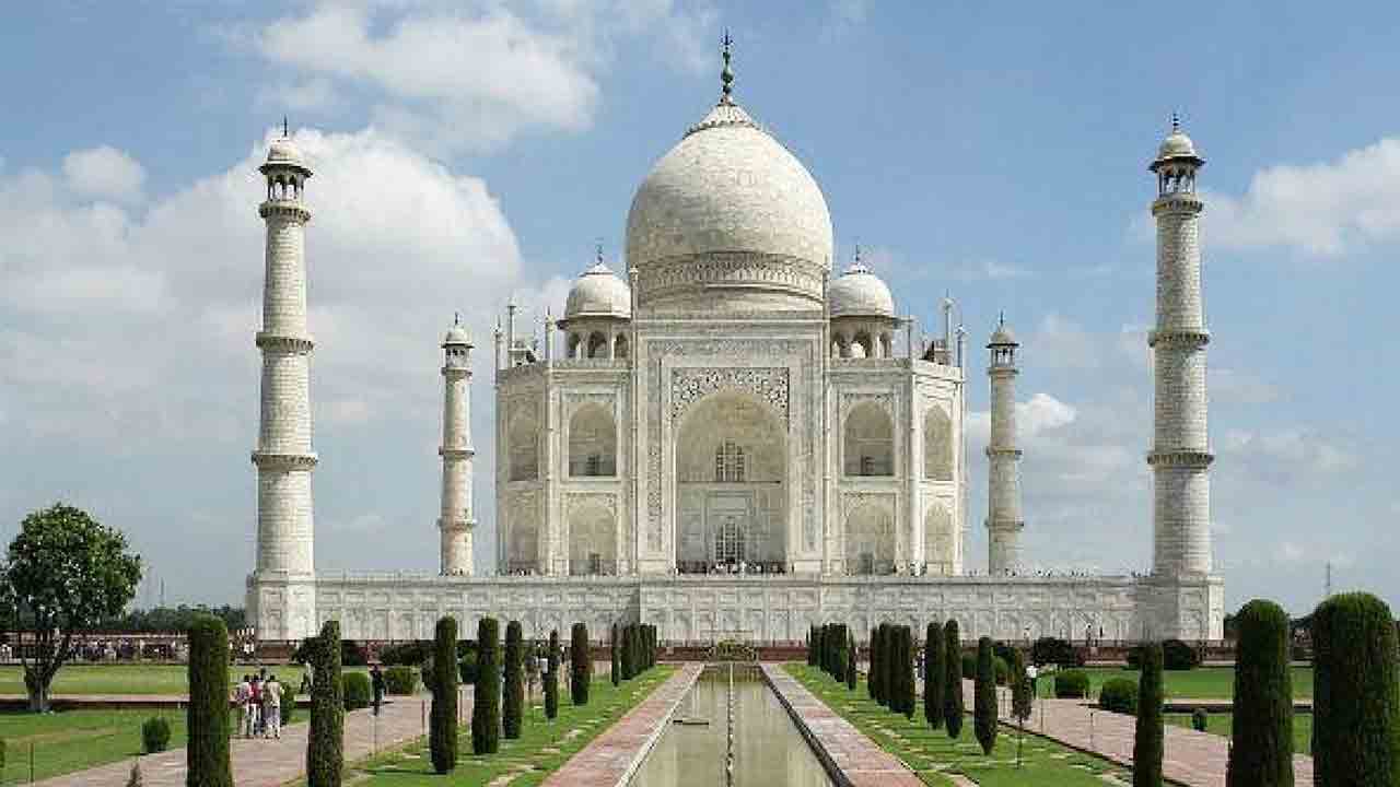 Taj Mahal | తాజ్‌ మహల్‌ తలుపులు తెరవాలని పిల్‌.. పిటిషనర్‌కు షాకిచ్చిన కోర్టు