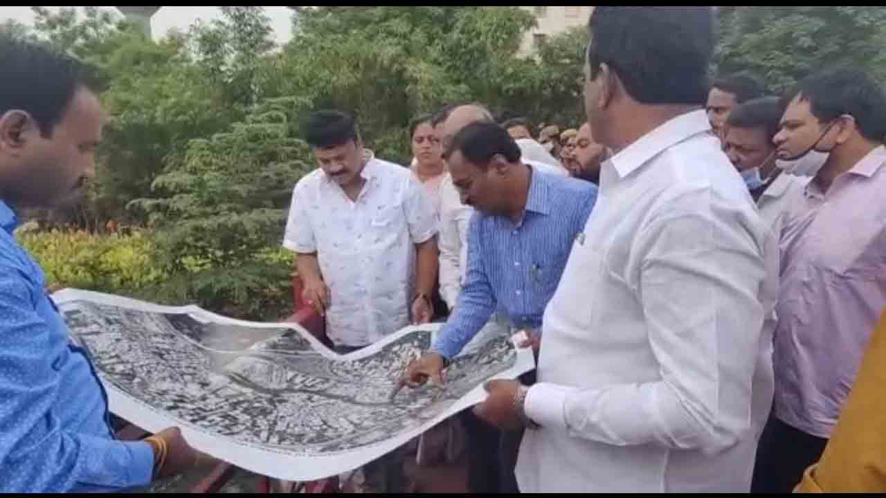 నాలాల అభివృద్ధితో వరద ముంపున‌కు శాశ్వత పరిష్కారం : మంత్రి తలసాని