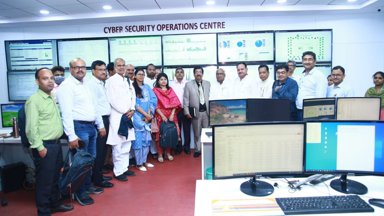 టెస్కాబ్‌ను సందర్శించిన యూపీ బృందం