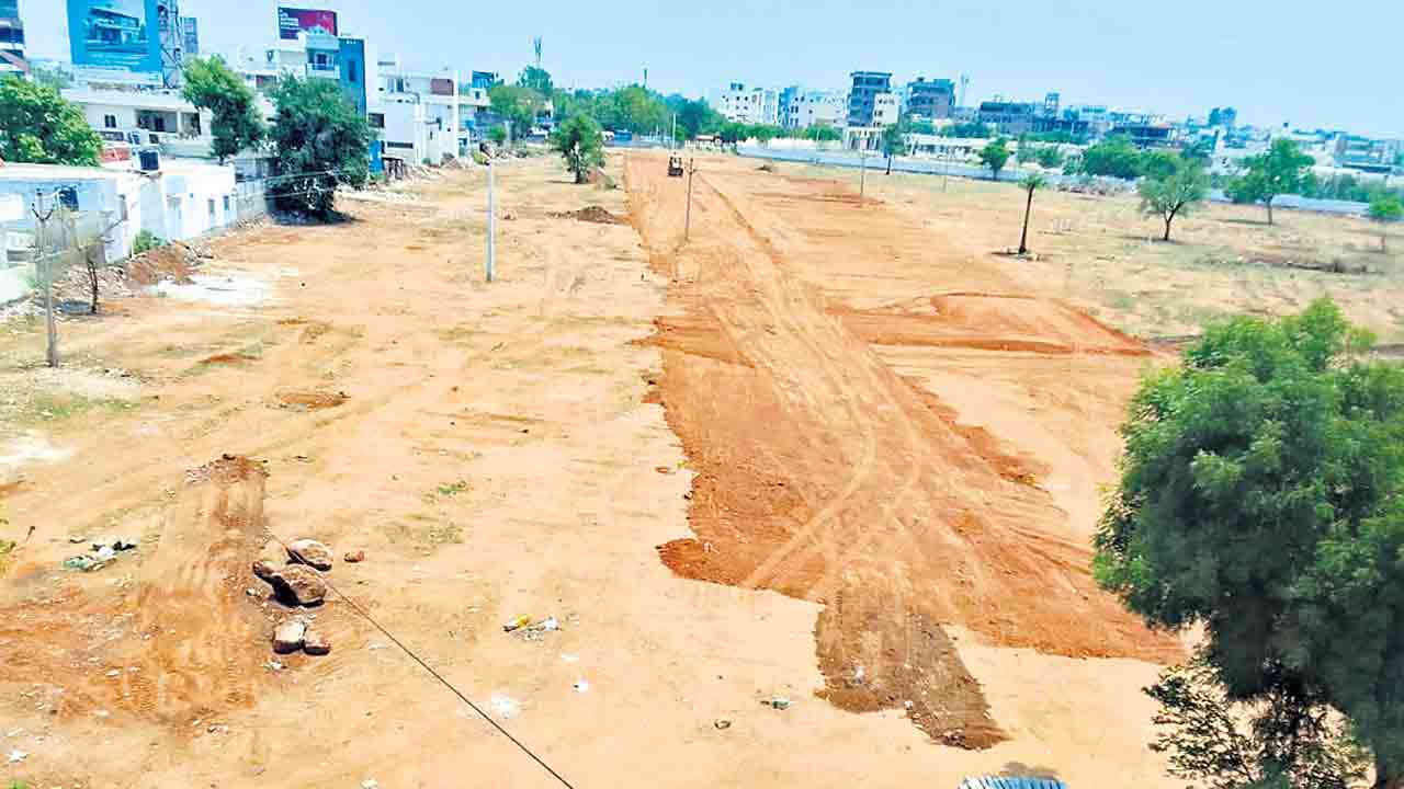 మరో సర్కారు వెంచర్.. లేఅవుట్‌ రెడీ