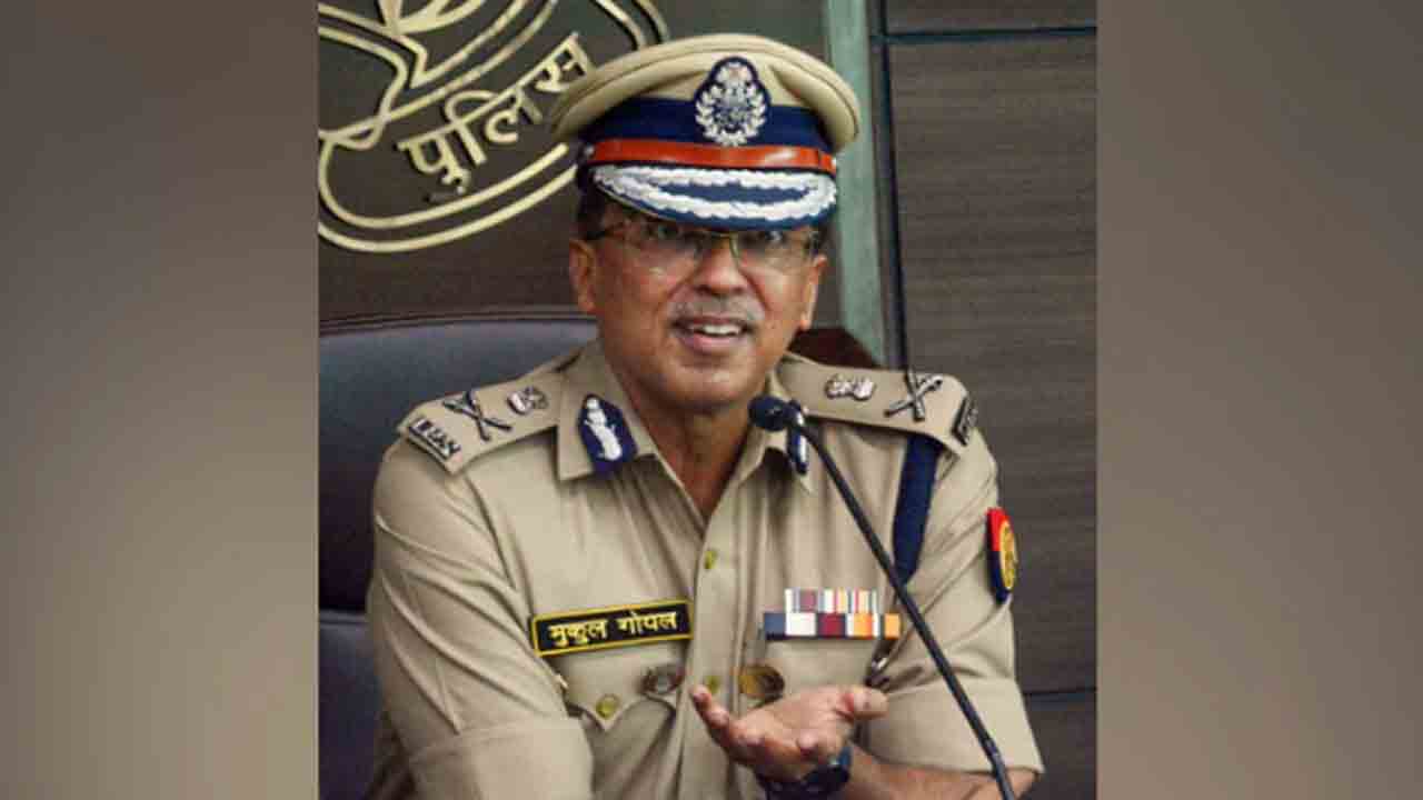 ఆదేశాలు అమలు చేయడం లేదని… డీజీపీని తొలగించిన సీఎం యోగి