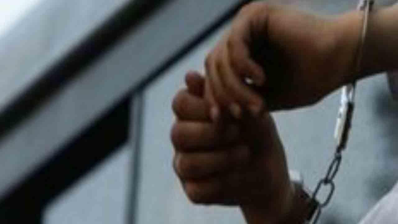 36 జిల్లాల మ‌హిళ‌ల‌కు వేధింపులు.. ఆ కామాంధుడిపై 113 ఫిర్యాదులు