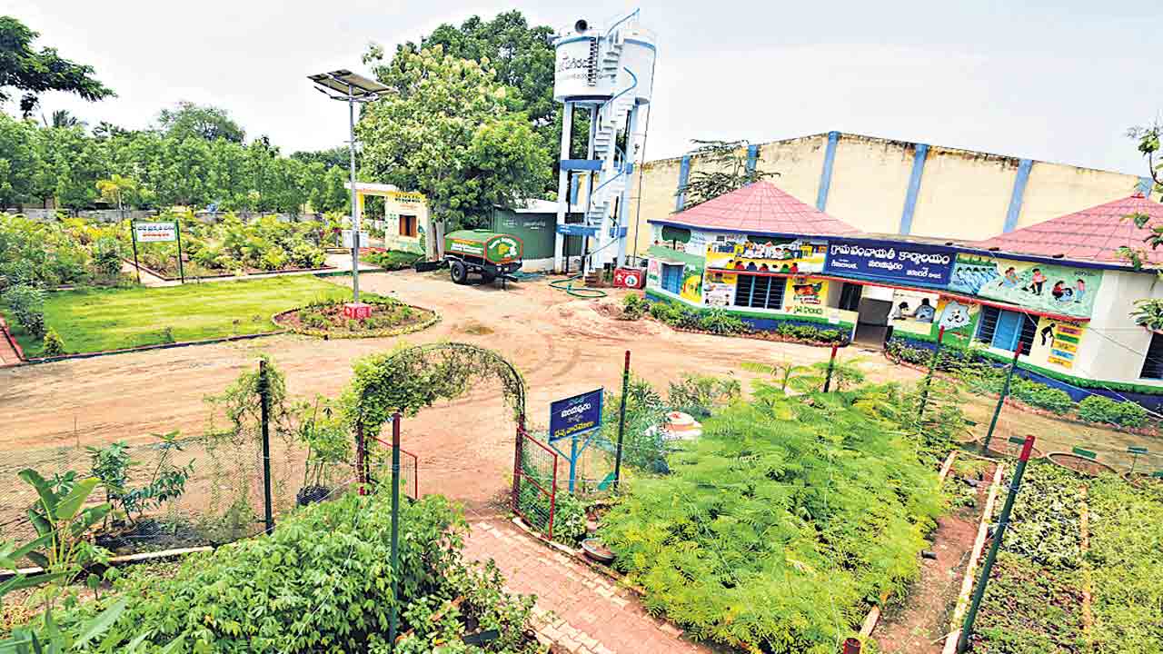 పల్లె ప్రగతితో రాష్ర్టానికి పచ్చకోక