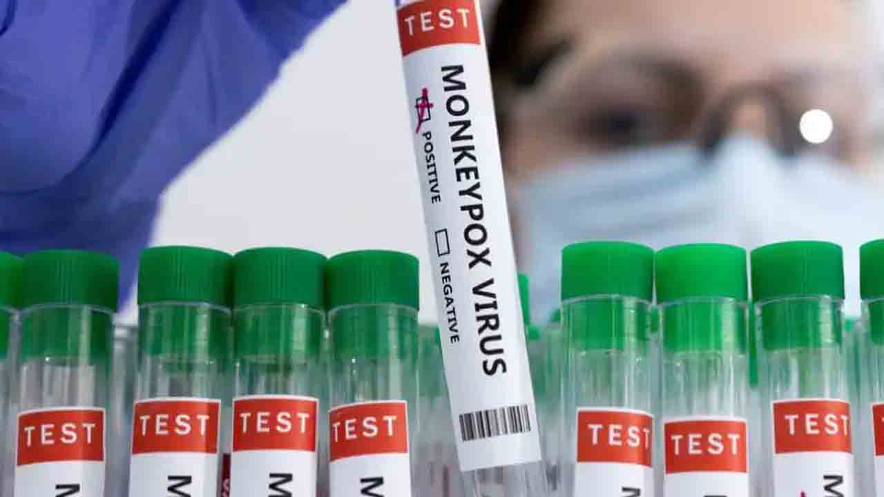 Monkeypox తో ప్రజారోగ్యానికి పొంచిఉన్న ముప్పు.. హెచ్చరించిన డబ్ల్యూహెచ్వో