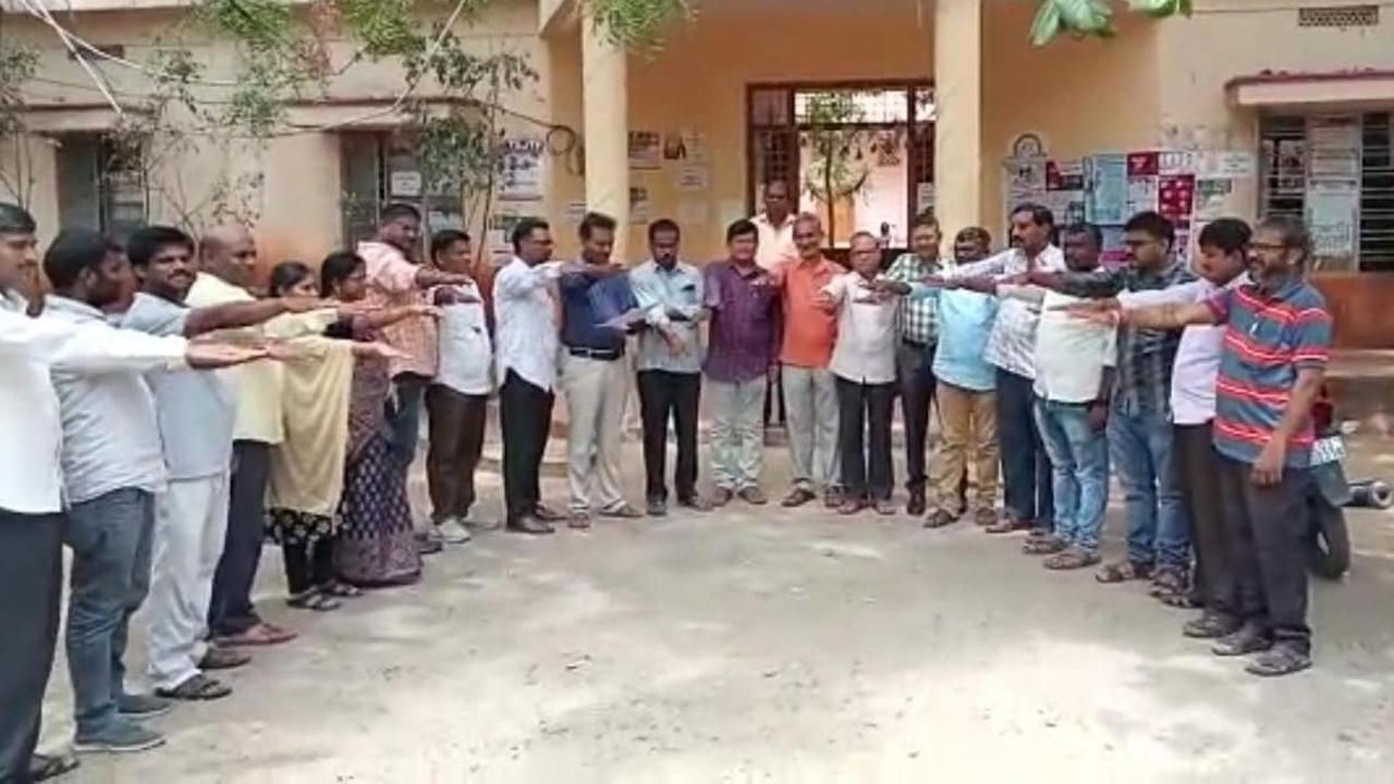 ‘తీవ్రవాదాన్ని సమూలంగా నిర్మూలించాలి’