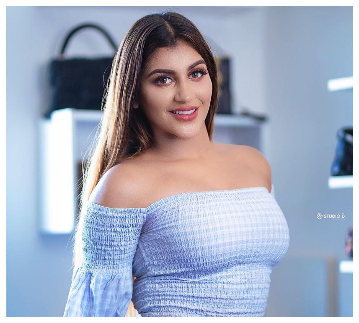 Yashika Aannand | గ్లామ‌ర‌స్ లుక్స్‌తో చితక్కొట్టేస్తున్న య‌షికా ఆనంద్‌..