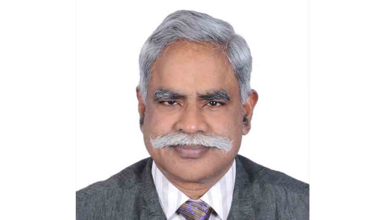 అంతర్జాతీయ పారిశ్రామిక ఇంజినీర్స్‌ సదస్సుకు అల్లూరి