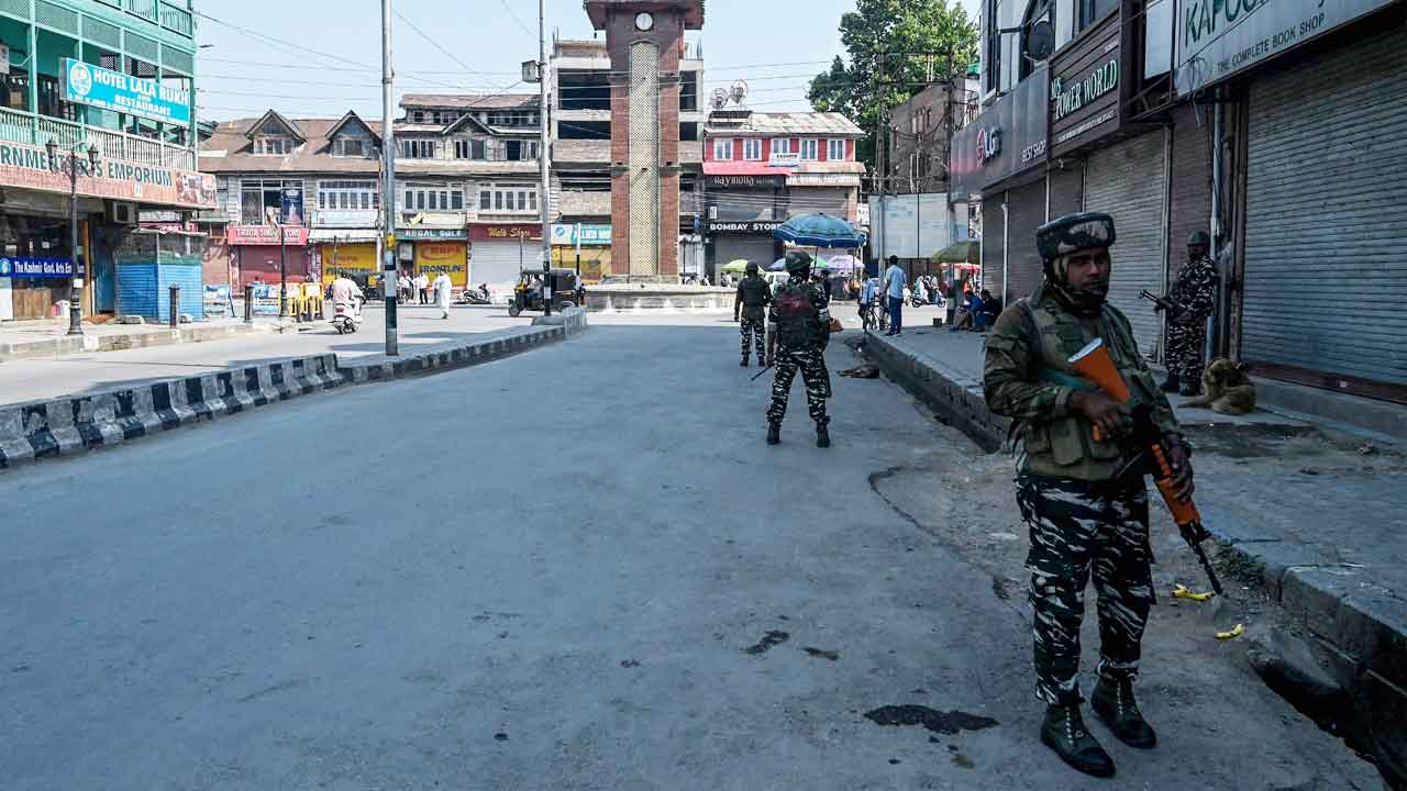 ముగ్గురు లష్కరే ఉగ్రవాదులు హతం